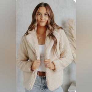 MAGNOLIA BOUTIQUE OPEN FRONT TAN SHERPA JACKET